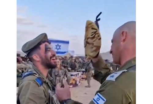 WATCH: Father surprises son at his IDF beret ceremony