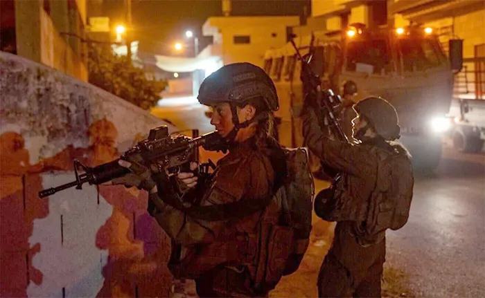 Arab terrorist shoots seriously wounds IDF soldier in Nablus