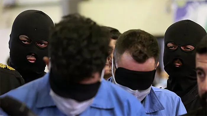 MASS PSYCHOSIS Iranian police arrested 21000 suspects during the 12-day war against Israel